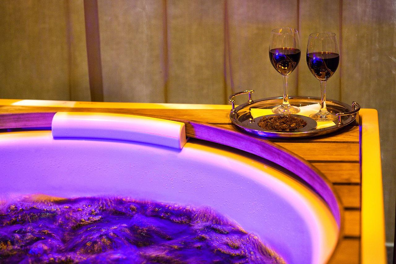 Osada Gleboczek. Vine Resort&Spa Wielki Głęboczek Dış mekan fotoğraf